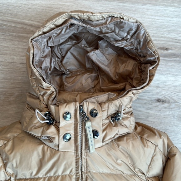 BOGNER
Hanny-D Caramel Puffer Coat women’s size 12 - Picture 9 of 10